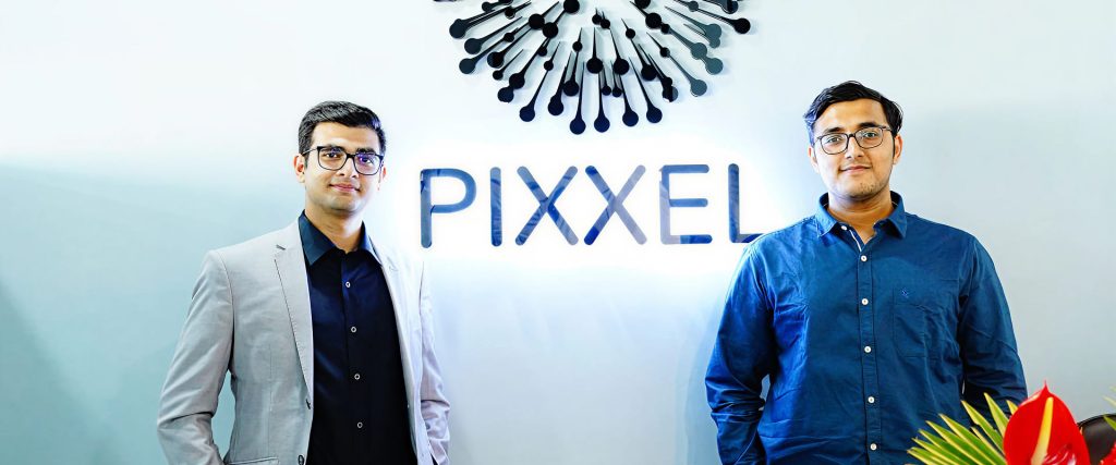 Hyperspectral imaging satellites: