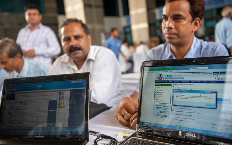 Algorithms of Accountability: AI in E-Governance for Secure and Responsive Urban Systems