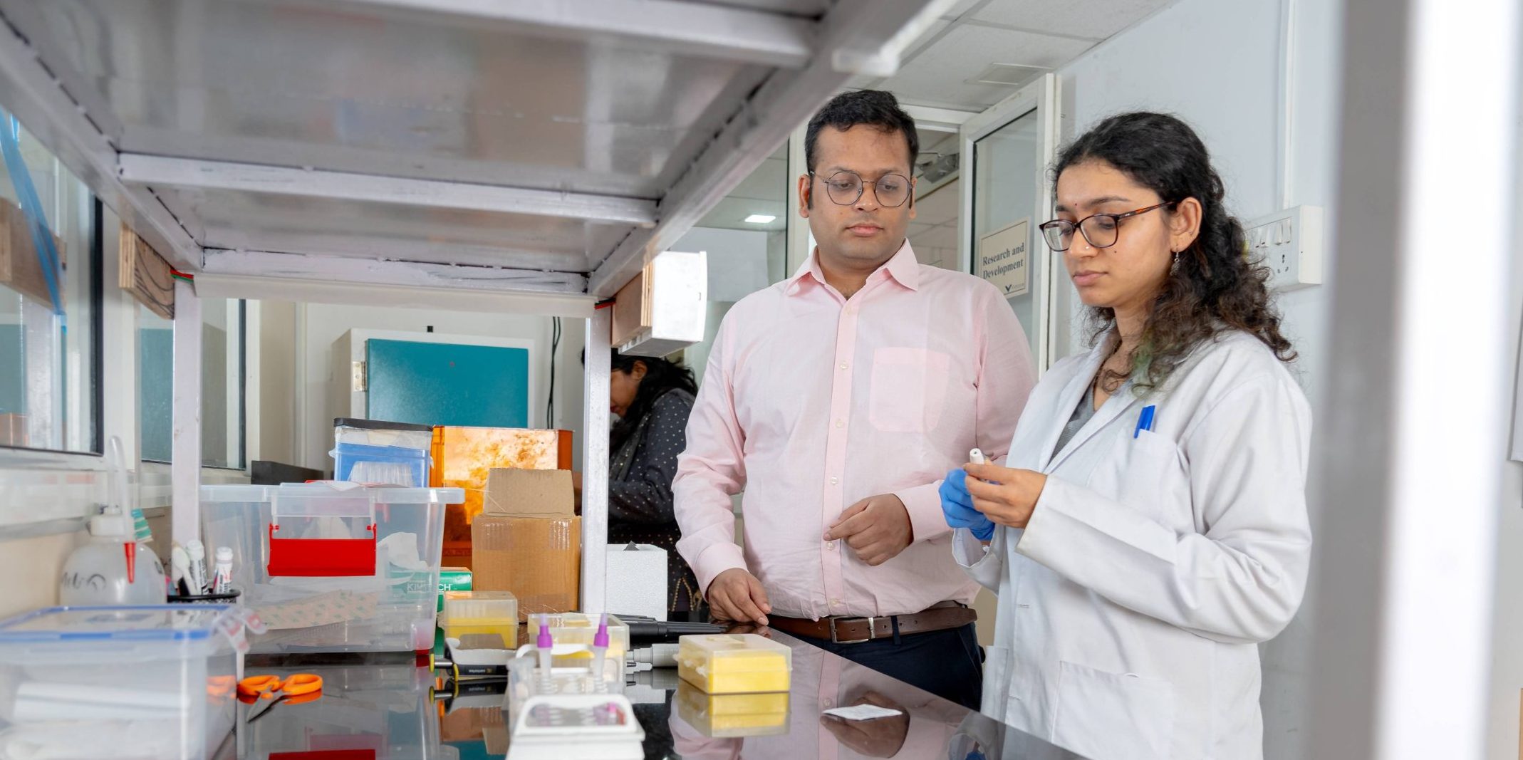 Diagnostics for Rural India: A Portable Blood Test That Detects Thyroid and Diabetes Levels in 20 Min
